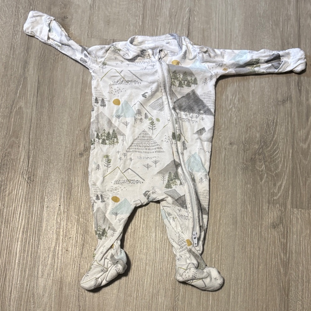 Angel Dear Mountain Print Kids Footie